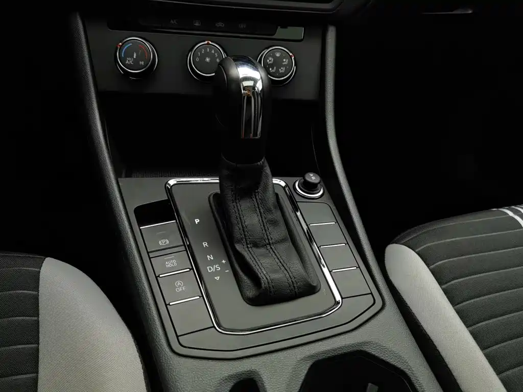 Volkswagen Bora — миниатюра 13