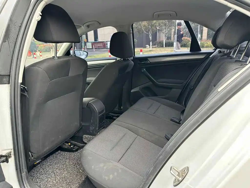 Volkswagen Bora — миниатюра 6