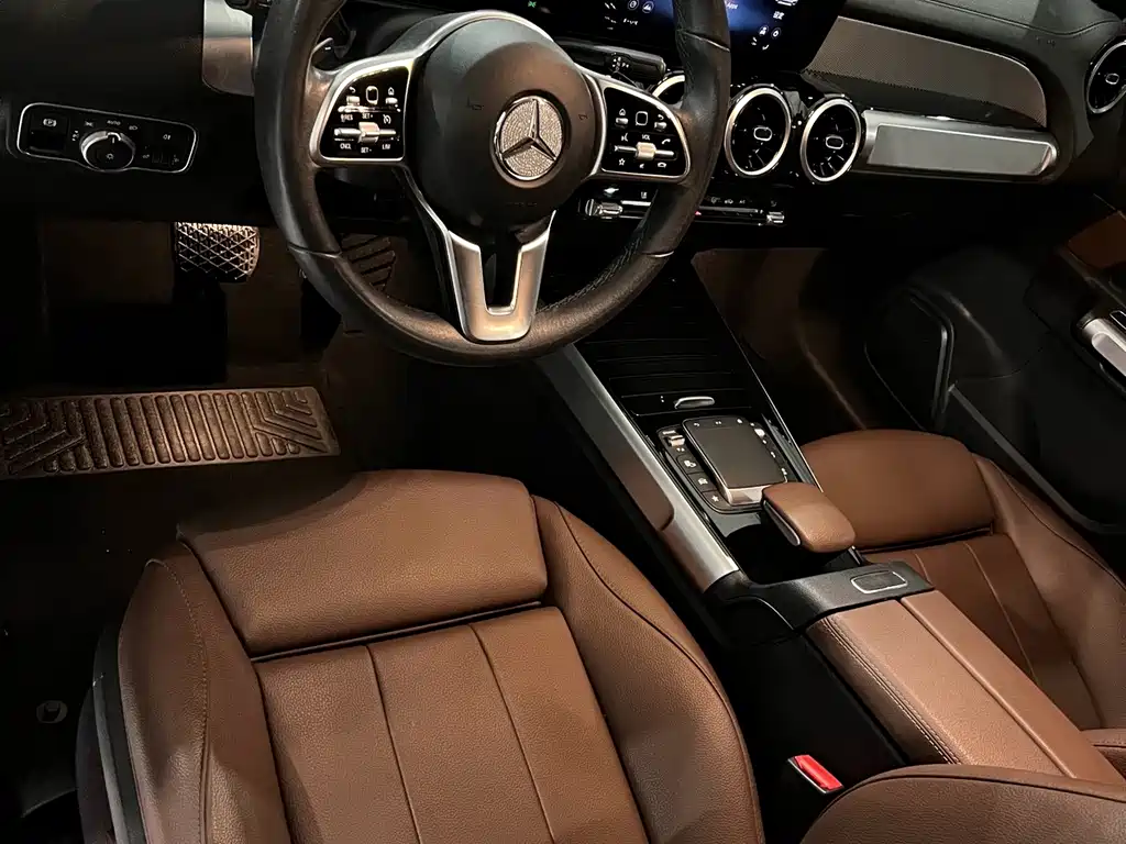 Mercedes-Benz GLB — миниатюра 7