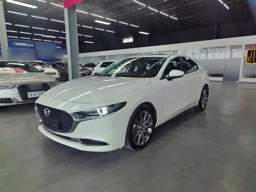 Купить Mazda 3 Axela