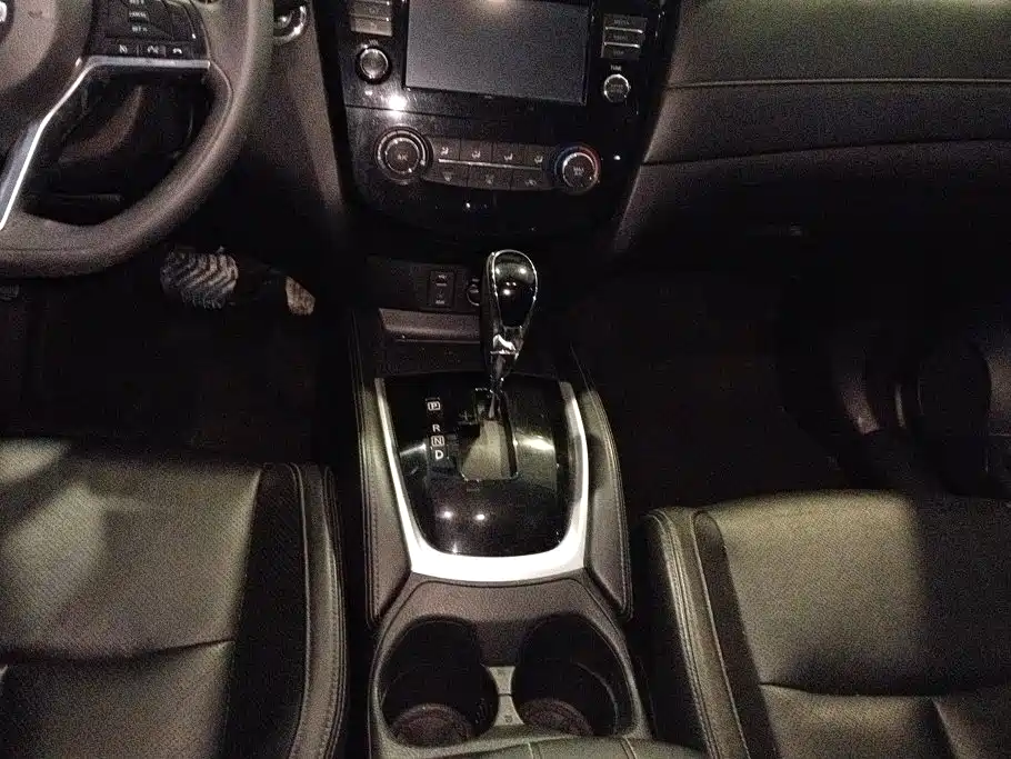 Nissan X-Trail — миниатюра 16
