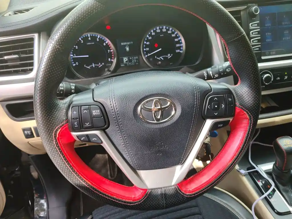 Toyota Highlander — миниатюра 3