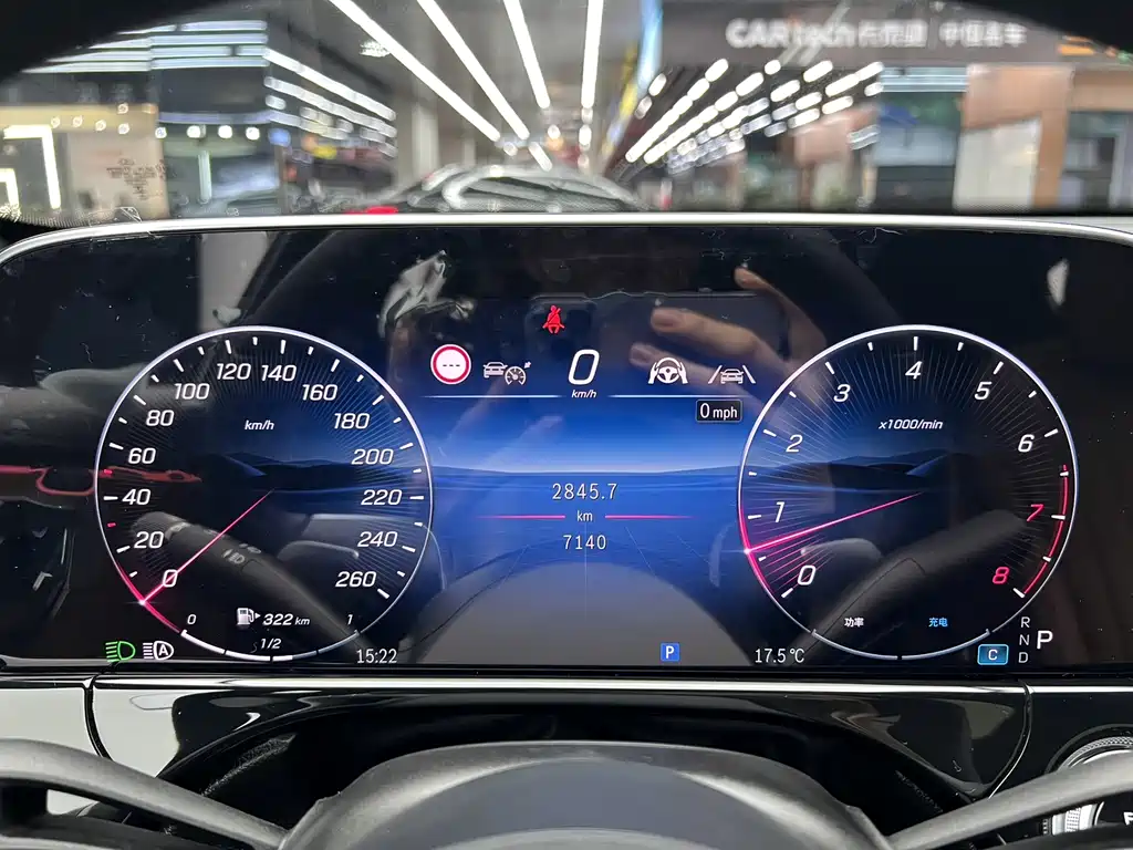 MERCEDES-BENZ E CLASS