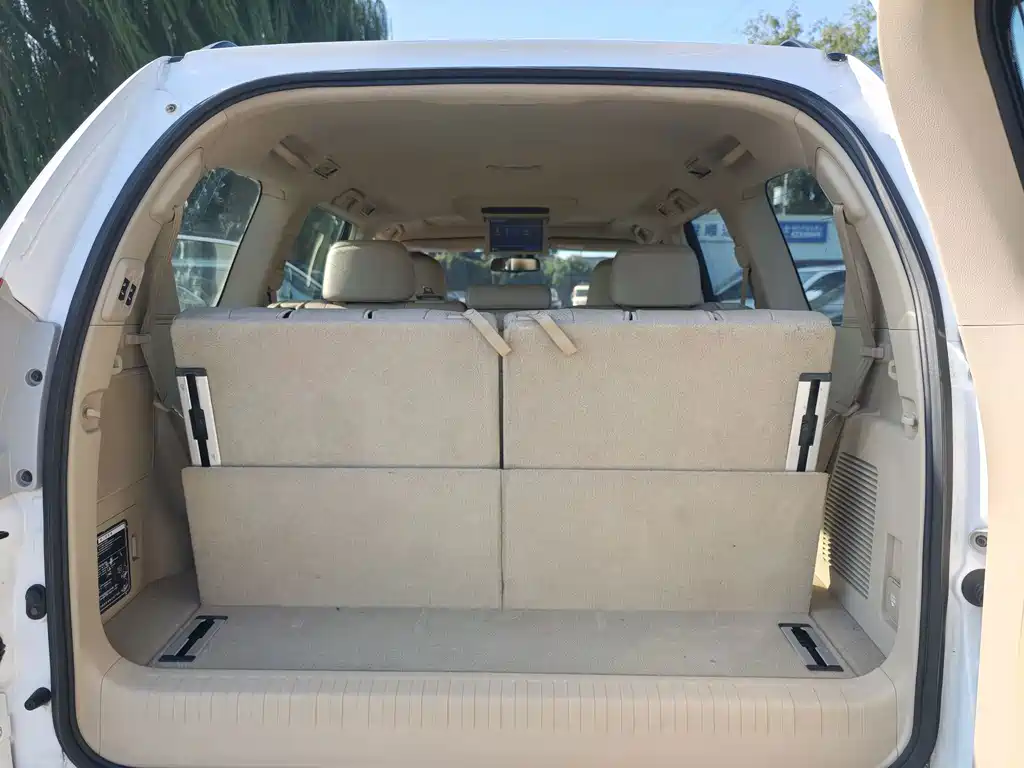 Toyota Prado — миниатюра 13