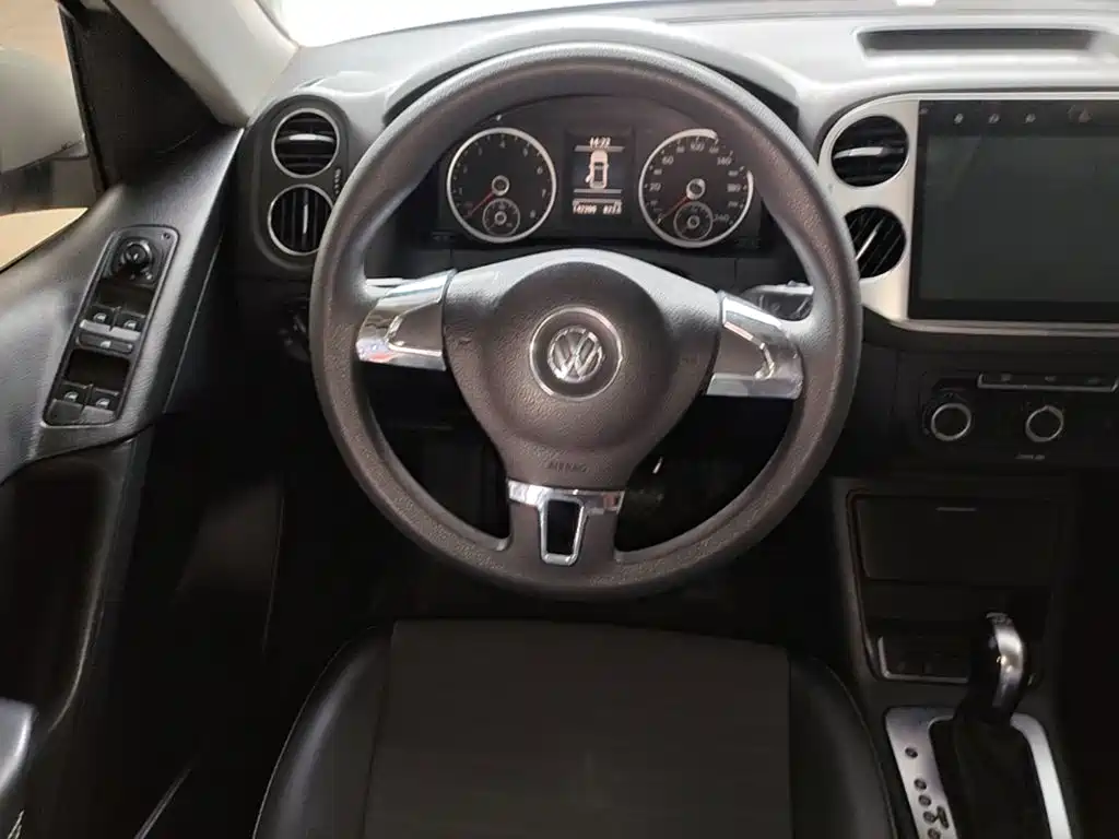 Volkswagen Tiguan — миниатюра 11