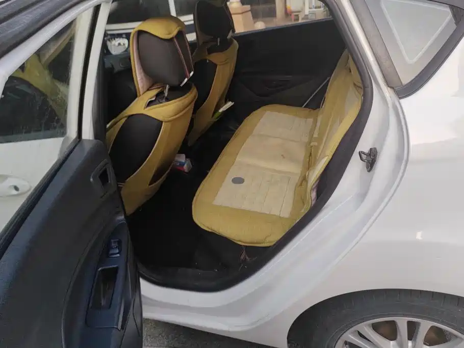 Ford Fiesta — миниатюра 11