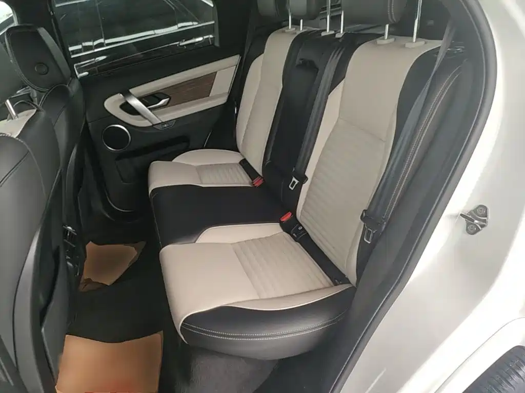 Land Rover Discovery Sport — миниатюра 17