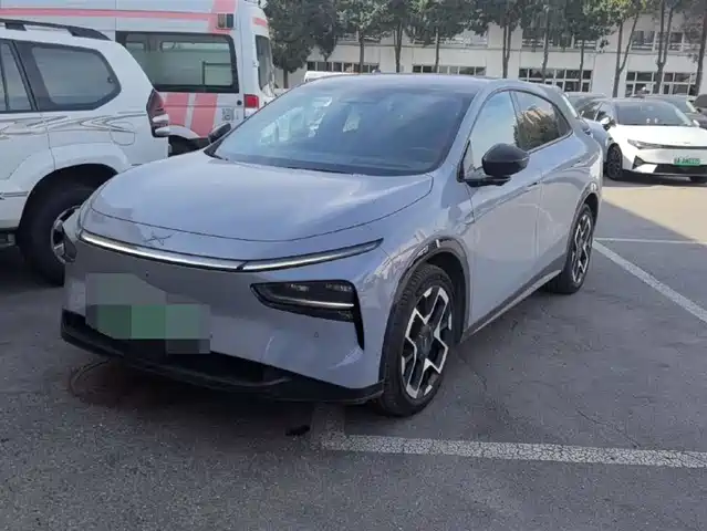 2025 Xpeng G7