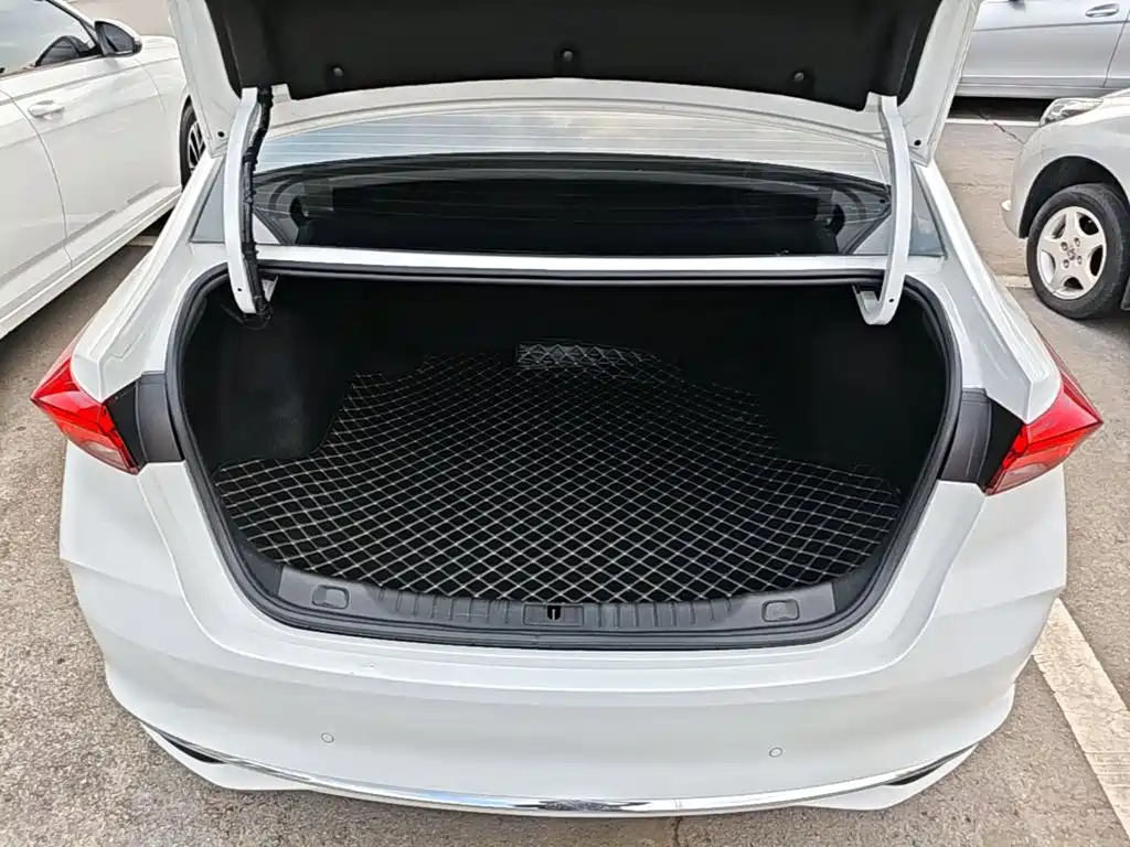 Buick Verano — миниатюра 19