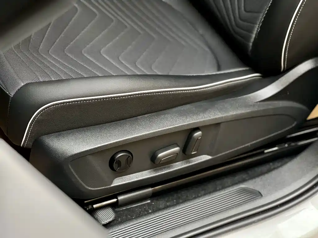 Volkswagen ID.3 — миниатюра 11