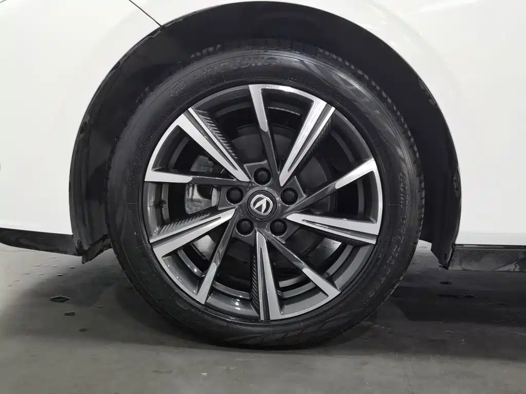 Changan Eado — миниатюра 17