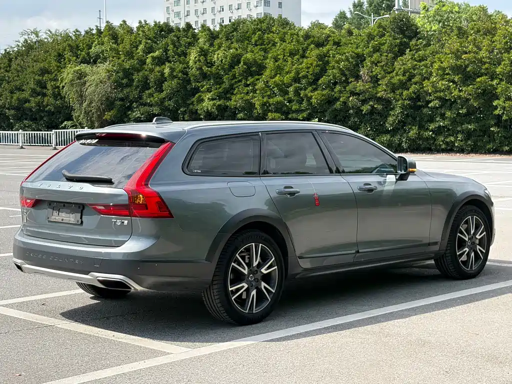 Volvo V90 — миниатюра 7