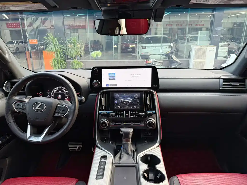 Lexus LX — миниатюра 13