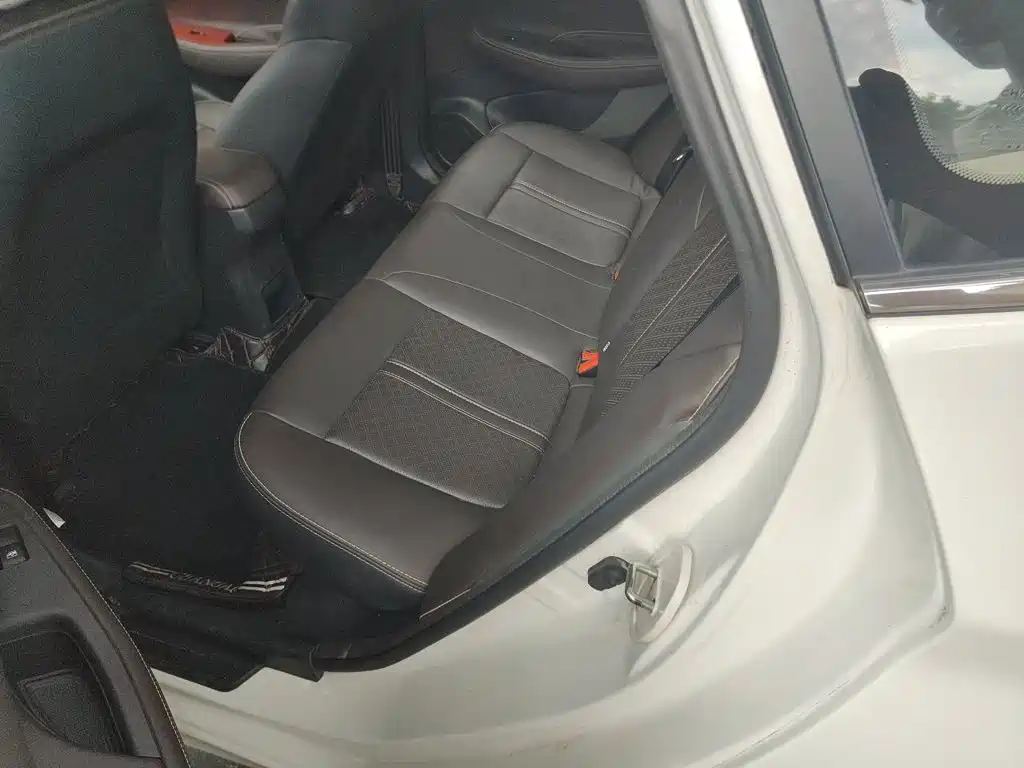 Changan Eado DT — миниатюра 13
