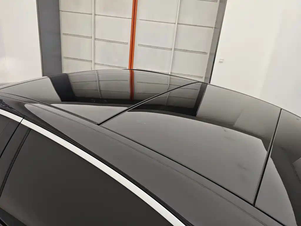 Mercedes-Benz E-Class — миниатюра 13