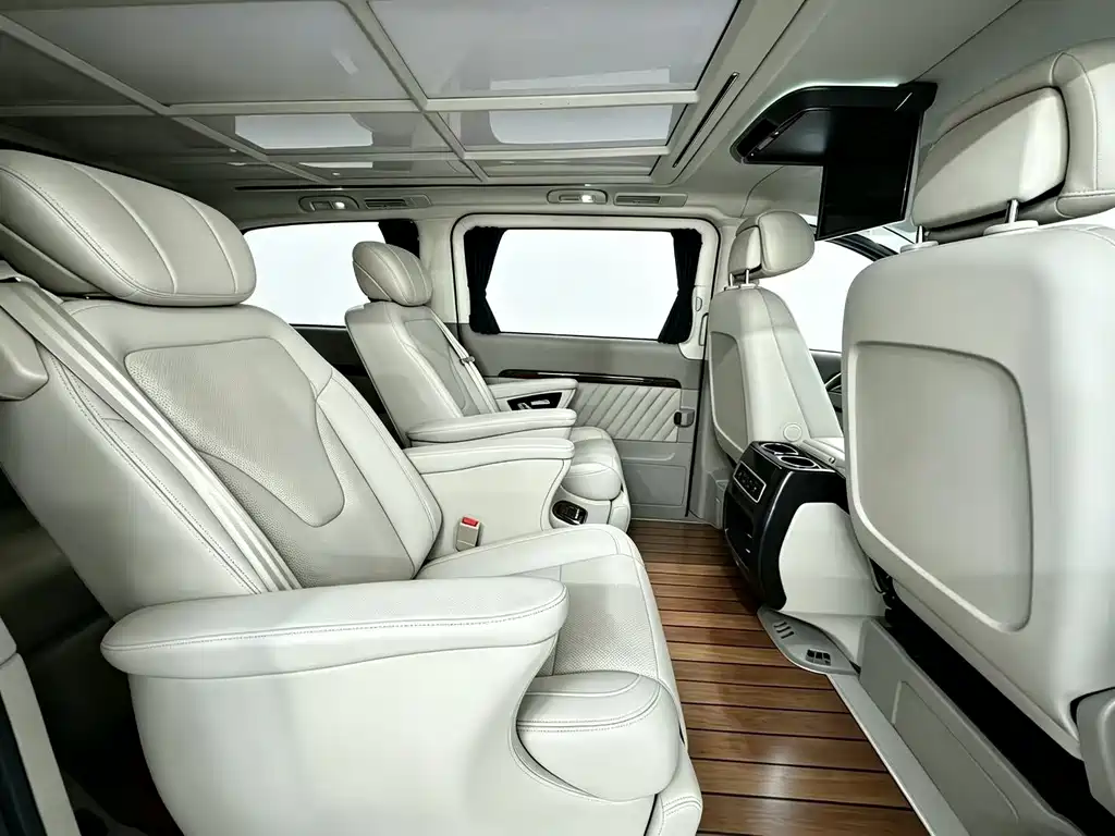 Mercedes-Benz Viano — миниатюра 6