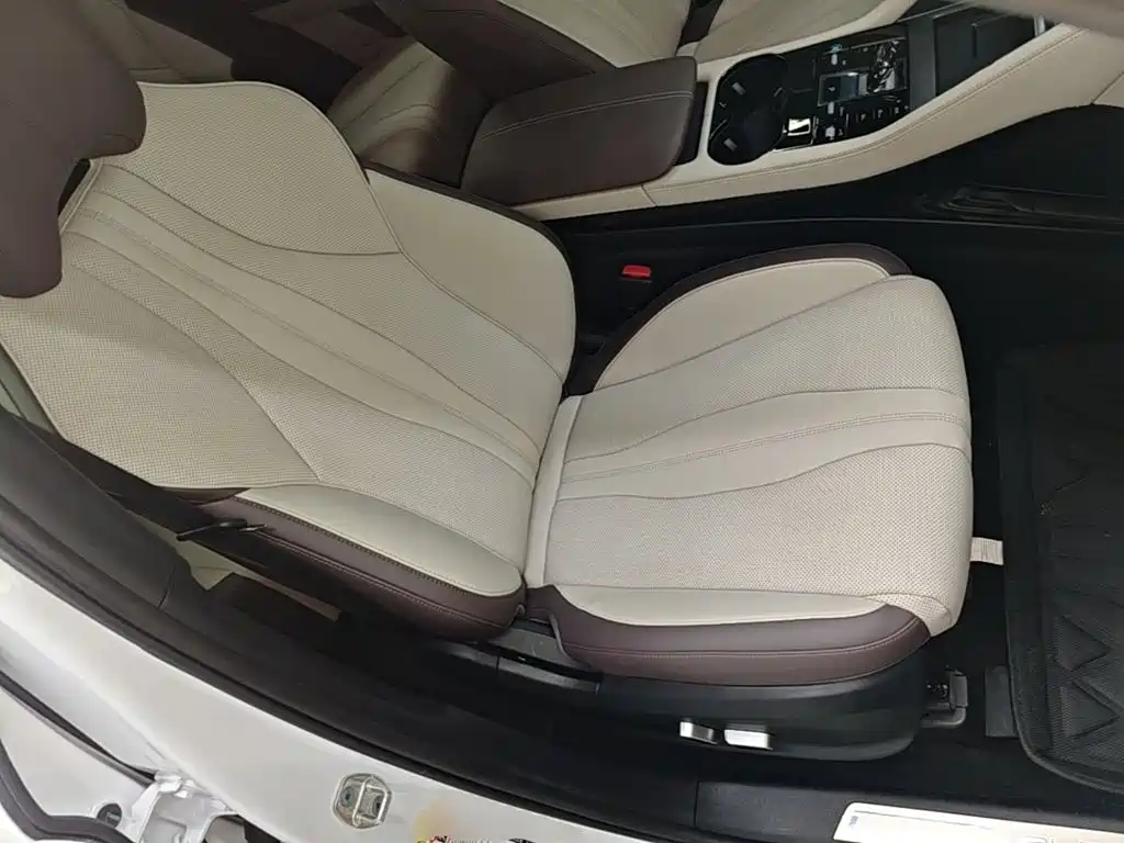 BYD PLUS New Energy — миниатюра 25