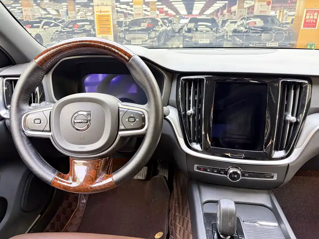 Volvo S60 — миниатюра 11