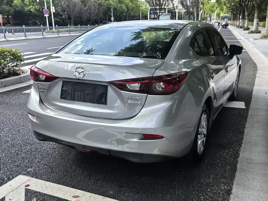 Mazda 3 Axela — миниатюра 11