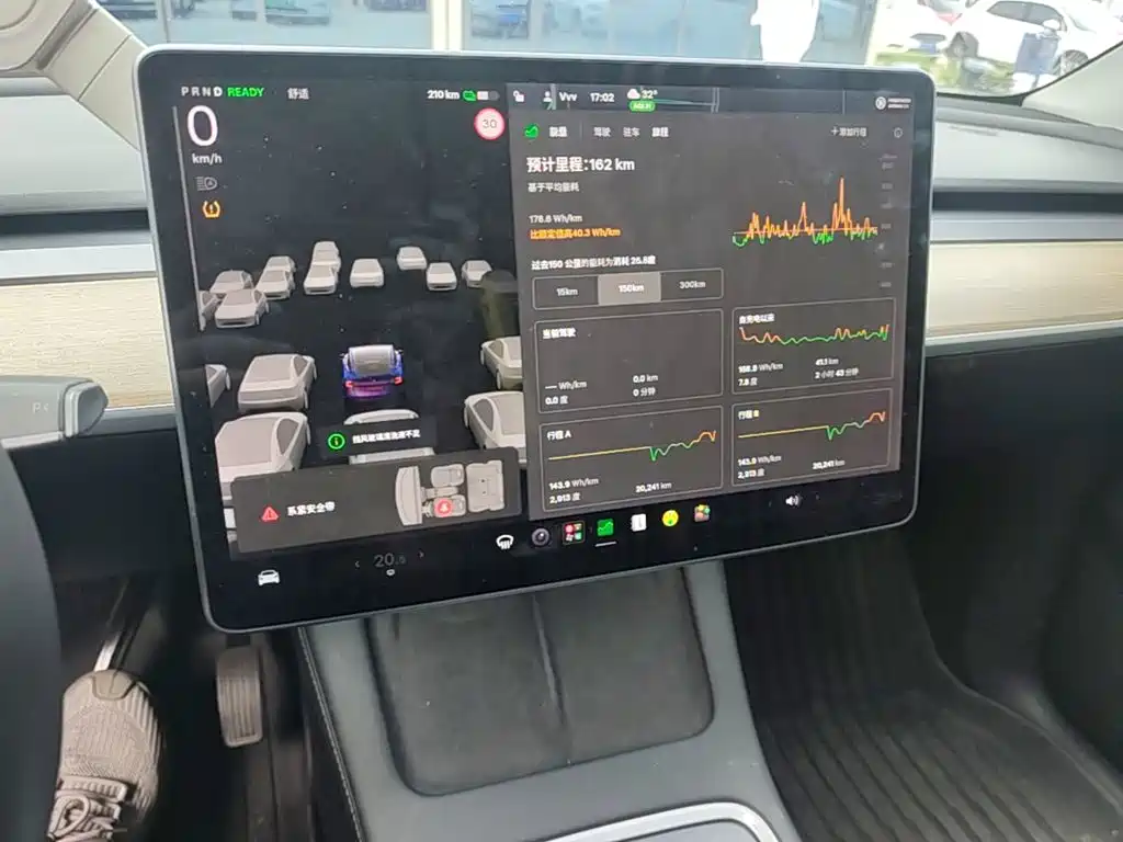 Tesla Model Y — миниатюра 16
