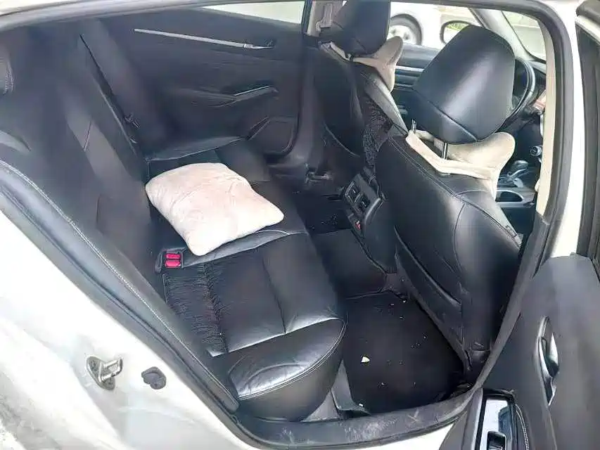 Nissan Teana — миниатюра 5