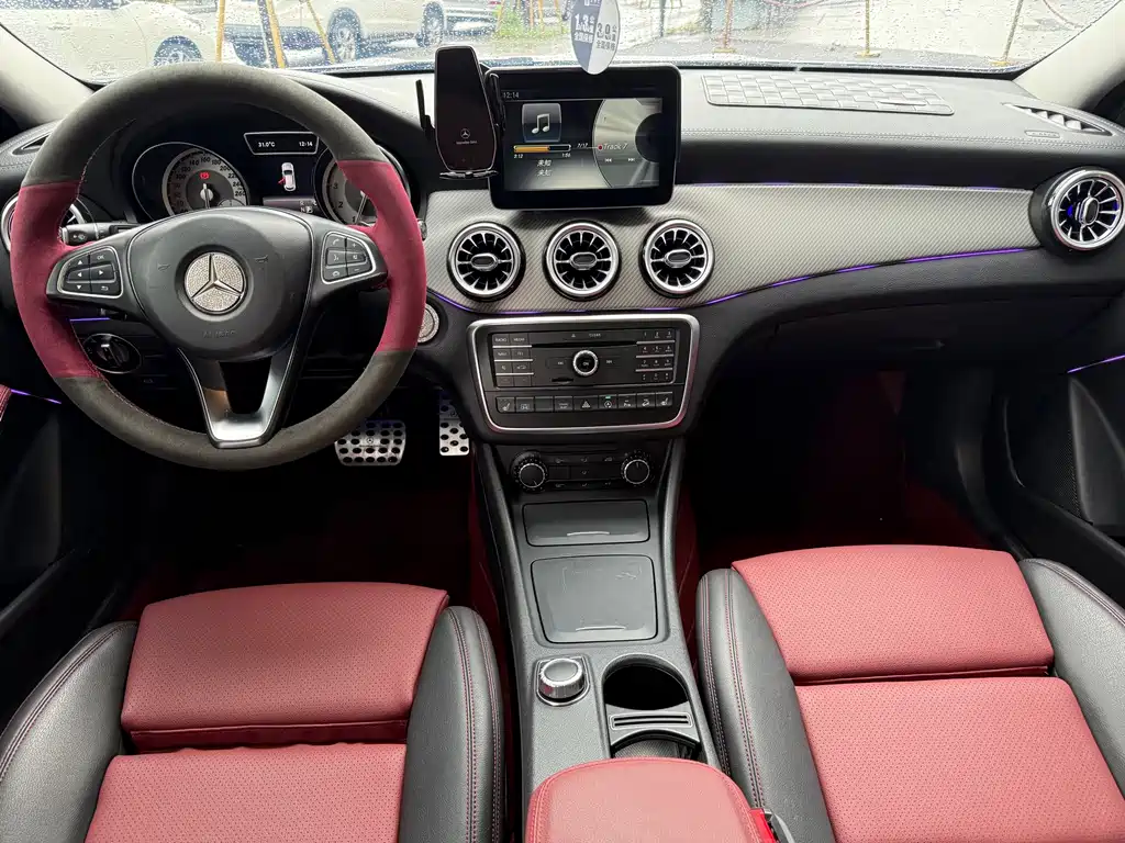 Mercedes-Benz GLA — миниатюра 9