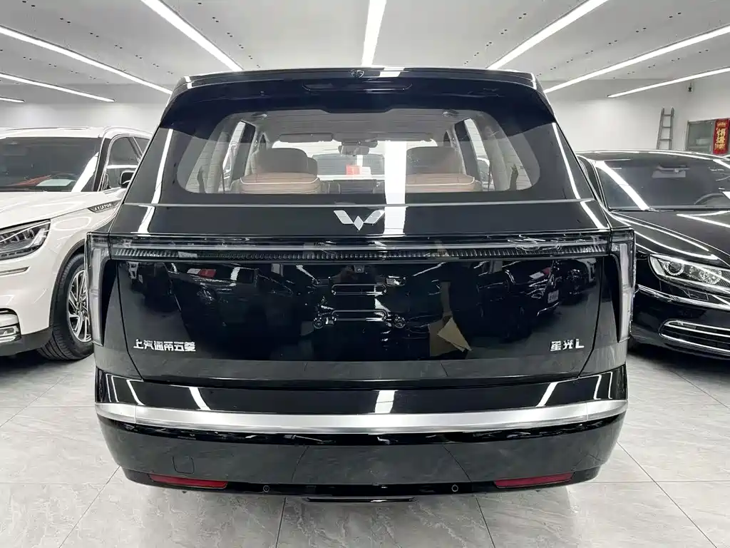 Wuling Xingguang L — миниатюра 5