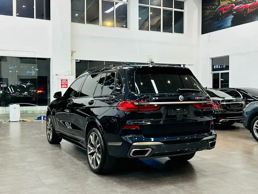 BMW X7 — миниатюра 4