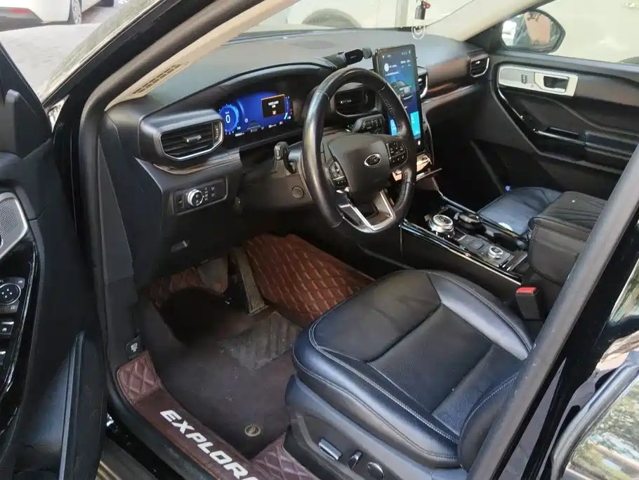 Ford Explorer — миниатюра 9