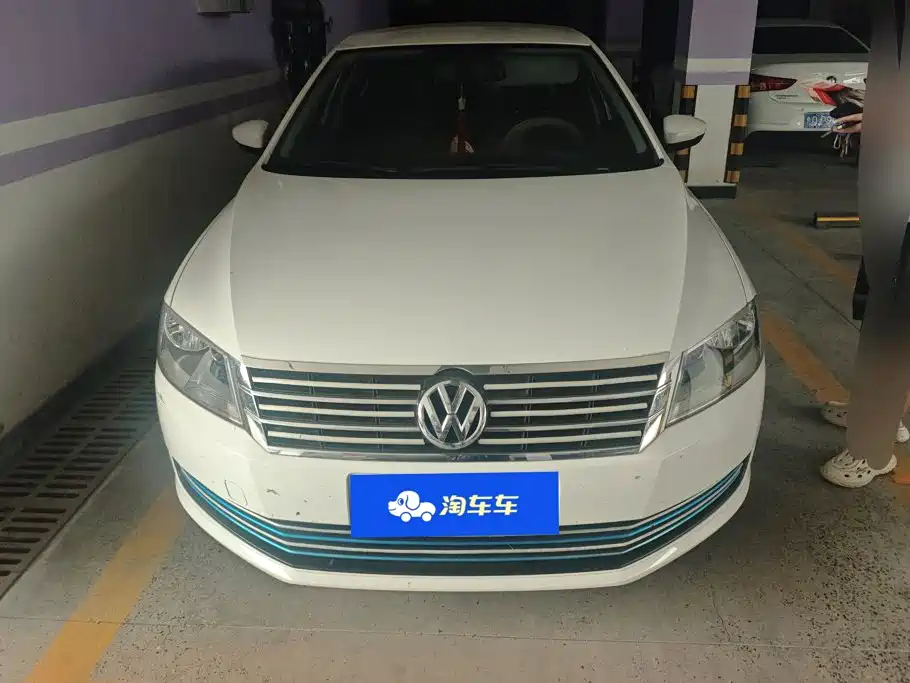 Volkswagen Lavida — миниатюра 2