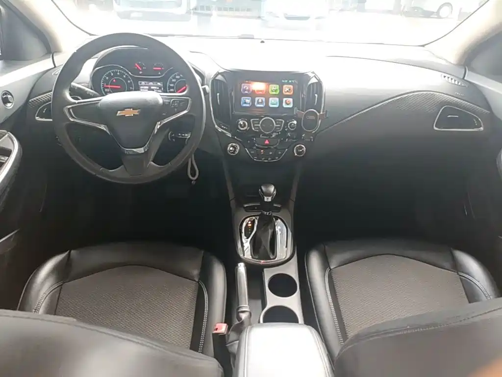 Chevrolet Cruze — миниатюра 10