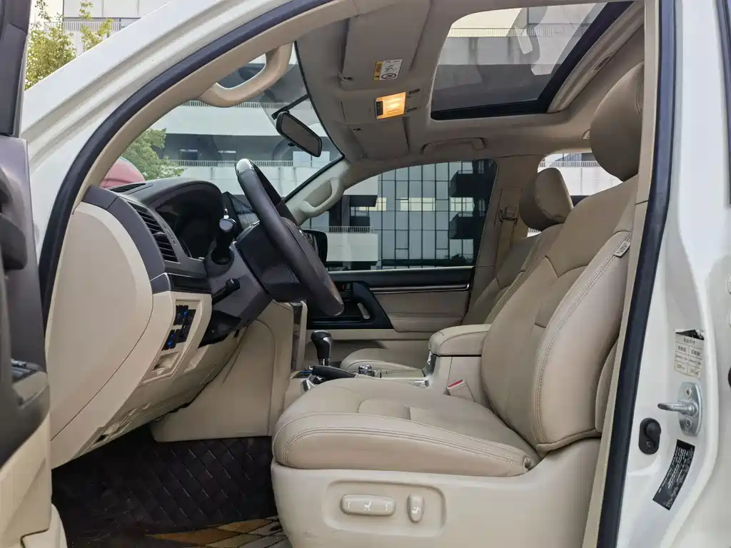 Toyota Land Cruiser — миниатюра 8
