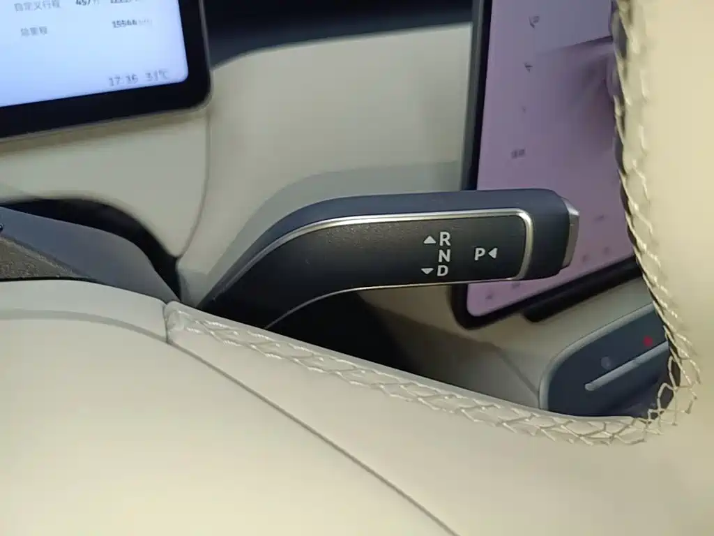 NIO ET5T — миниатюра 14