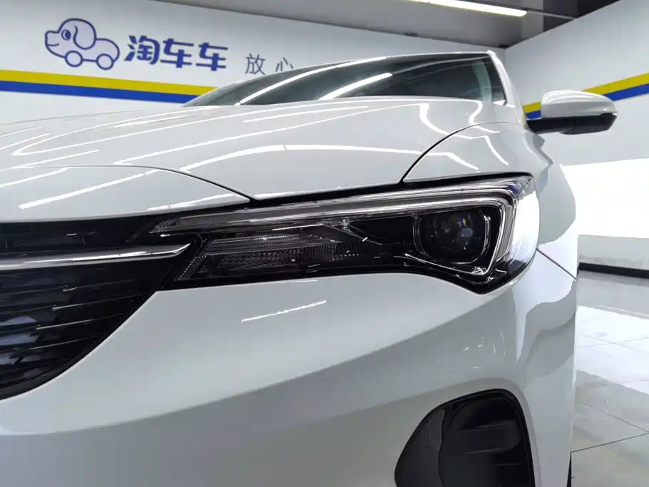 Buick Verano — миниатюра 5