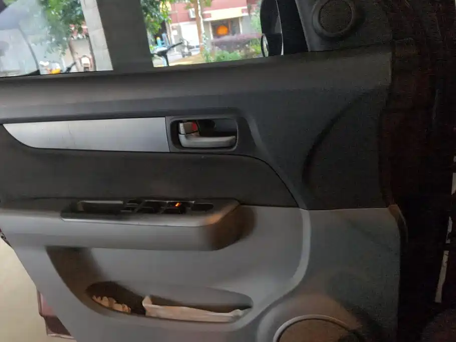 Suzuki Swift — миниатюра 7
