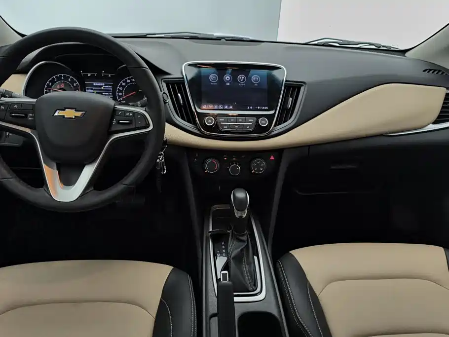 Chevrolet Monza — миниатюра 12