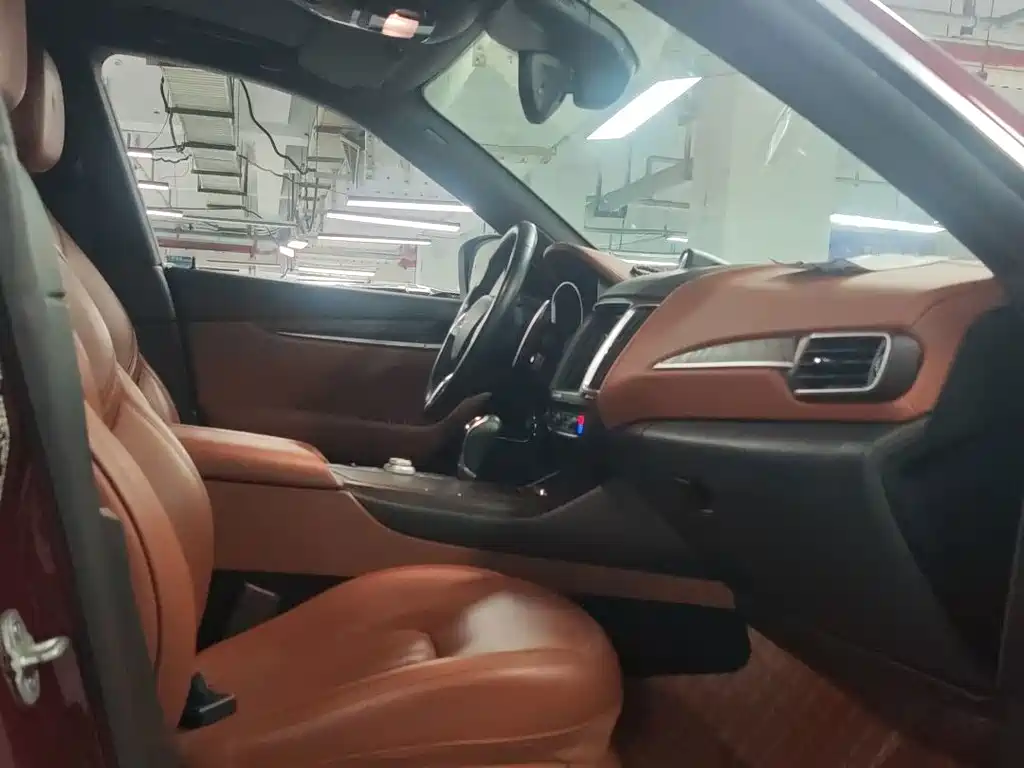 Maserati Levante — миниатюра 16