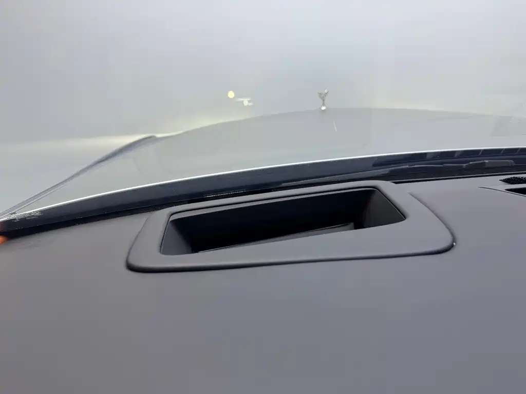 Rolls-Royce Phantom — миниатюра 7
