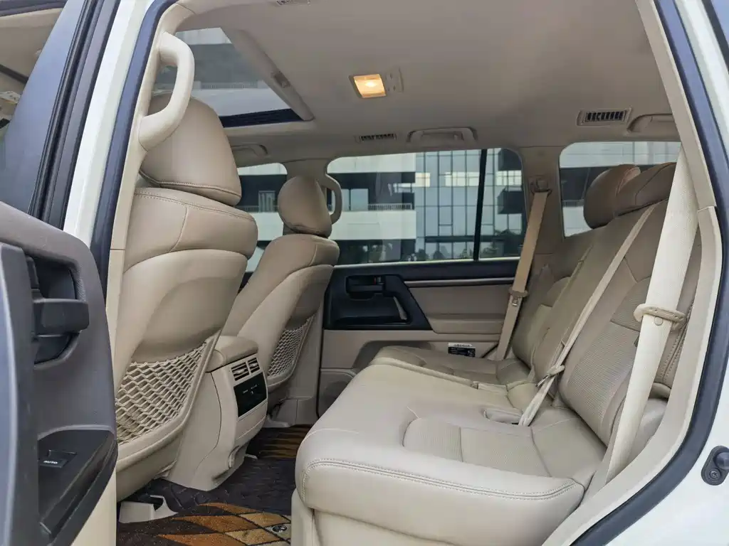 Toyota Land Cruiser — миниатюра 14