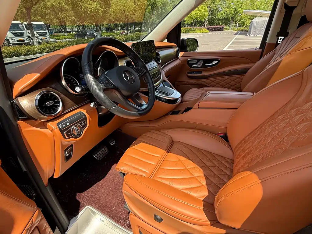 Mercedes-Benz V-Class V 2022 V 260 L Luxury