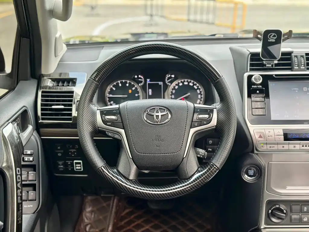 Toyota Prado — миниатюра 17