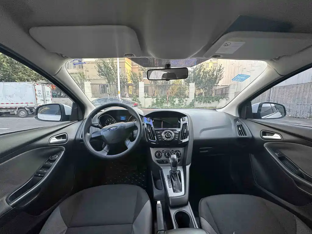 Ford Focus — миниатюра 16