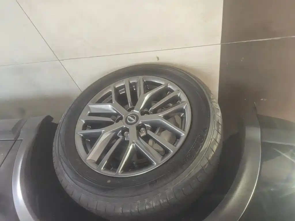 Nissan Qashqai — миниатюра 23