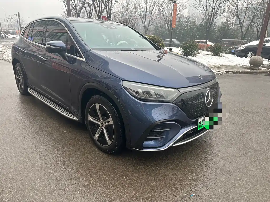 MERCEDES-BENZ EQE SUV