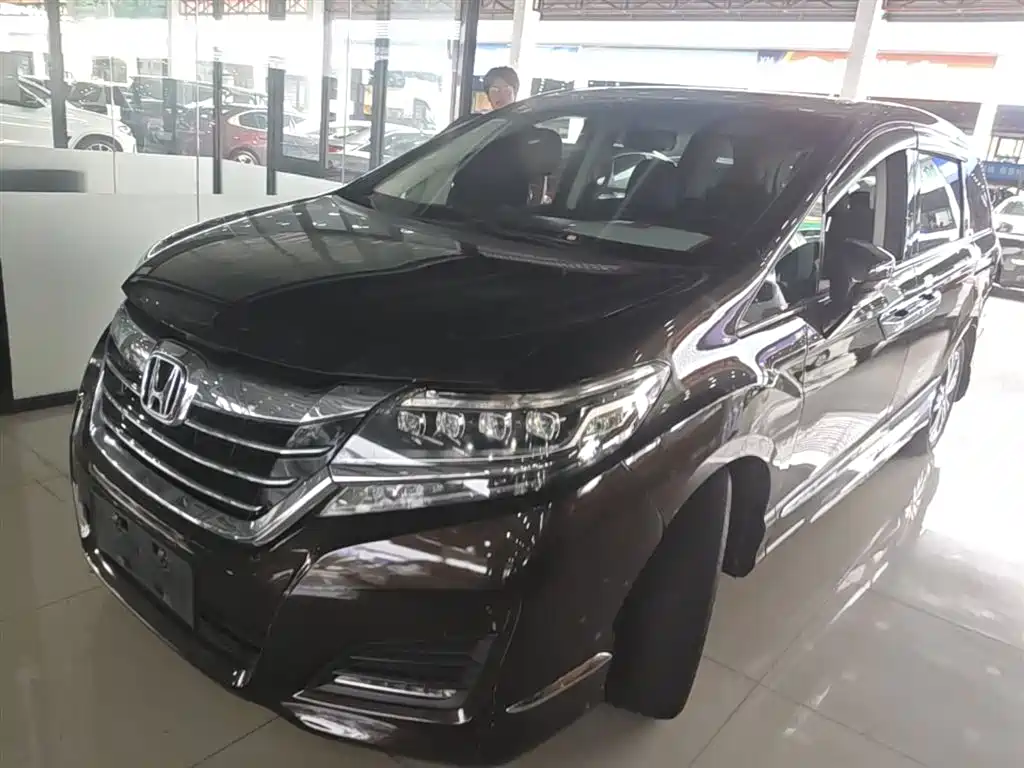 Купить Honda Elysion