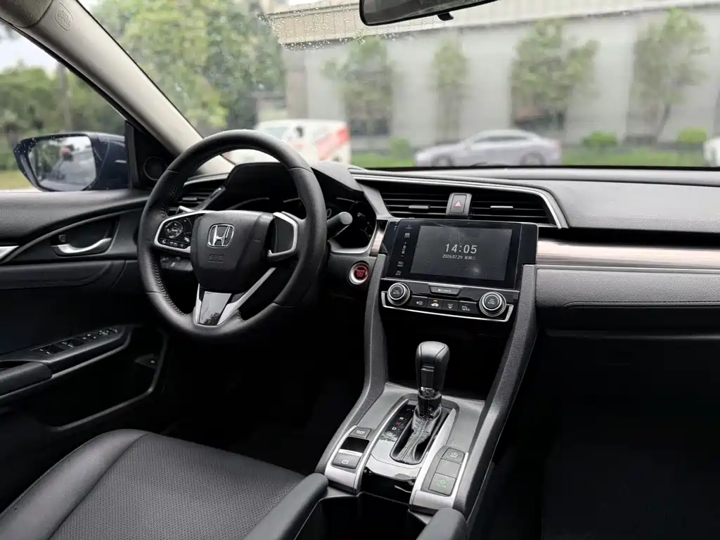 Honda Civic — миниатюра 12