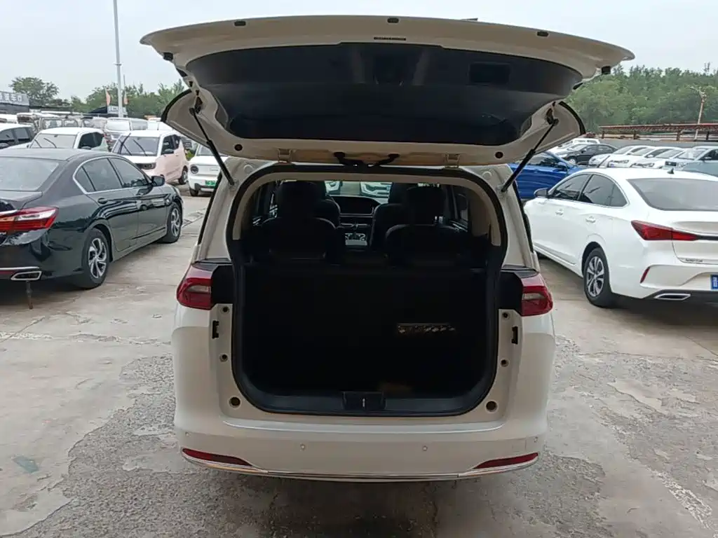 GAC Motor Trumpchi M6 — миниатюра 19