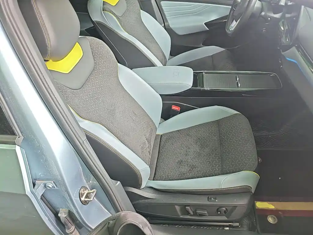 Volkswagen ID.4 X — миниатюра 25