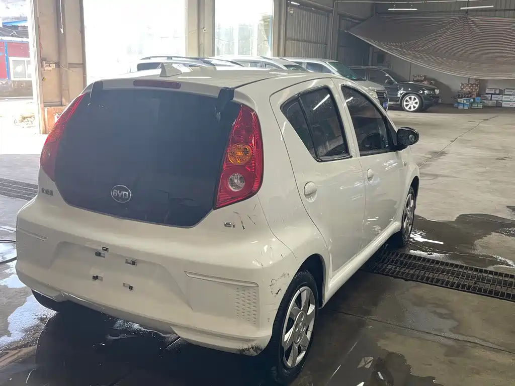 BYD e1 — миниатюра 6