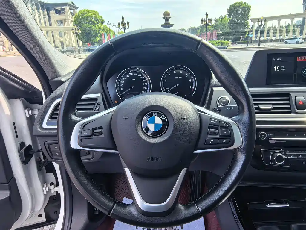 BMW 1 Series — миниатюра 6